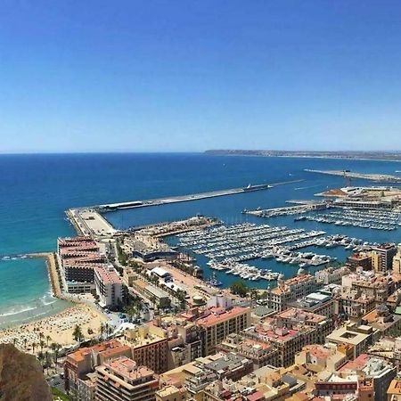 Апартаменти Atico Con Terraza En El Centro De Аліканте Екстер'єр фото